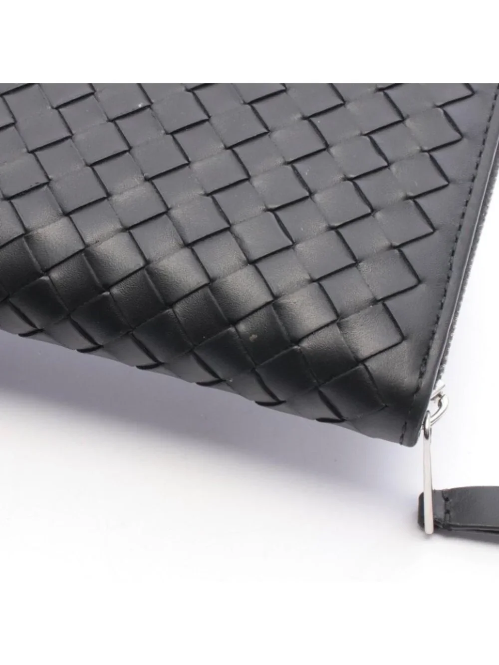 Bottega Veneta Round Wallet Intrecciato Piccolo Zip Around Black Leather
